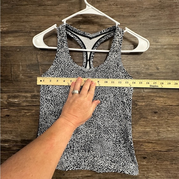 Lululemon Athletica Black and White Fitted Tank Top - Picture 5 of 6